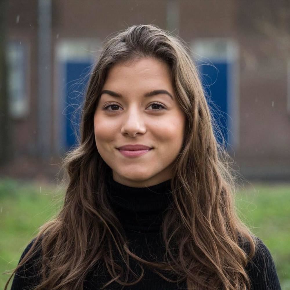 Meet your Posher, Isabelle